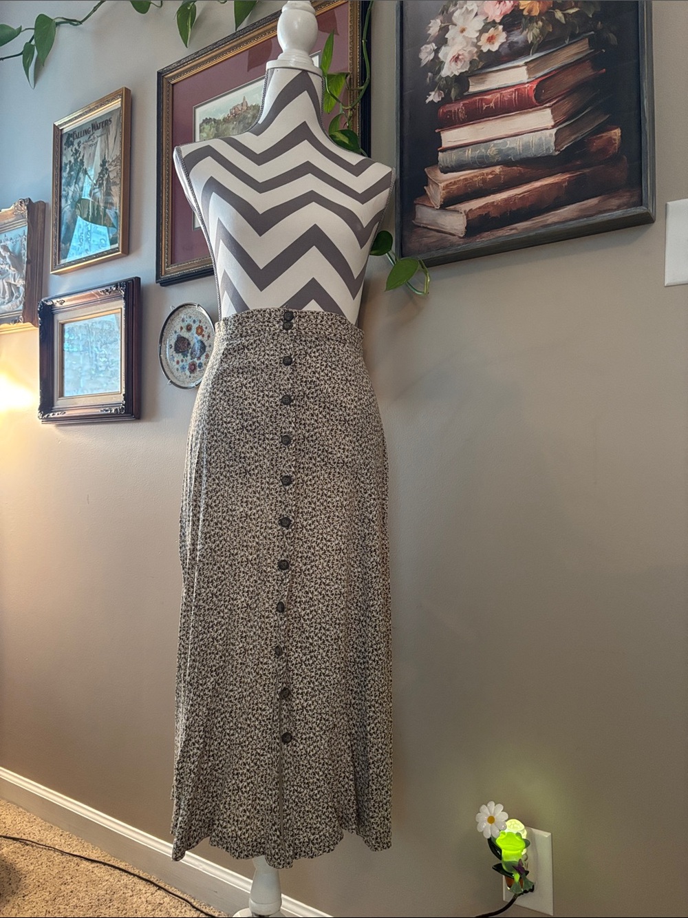 VINTAGE! Cambridge Dry Goods Beige and Cream Knit Skirt